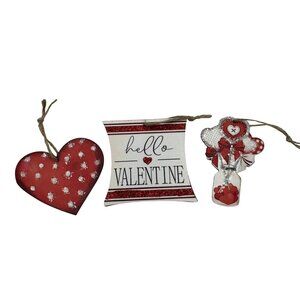 Valentines Day Set Of 3 Wooden Hanging Ornaments Heart Love Tiered Tray Decor